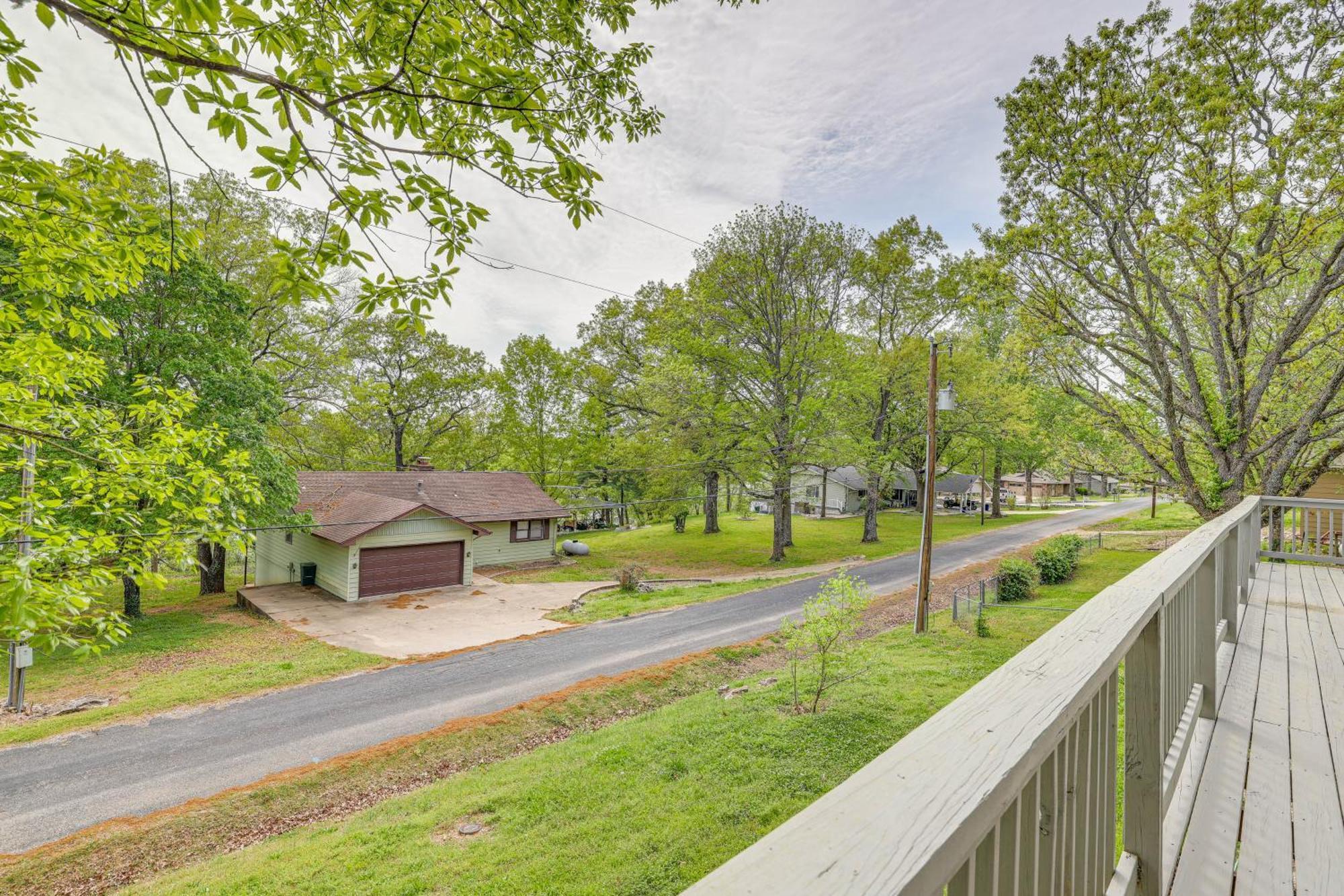 Shell Knob Home With Deck And Table Rock Lake View Exterior photo